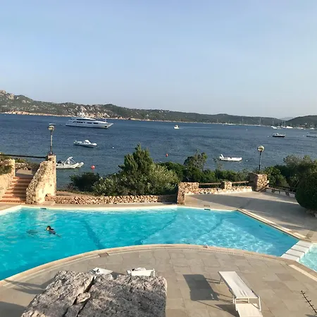 Con Grande Terrazza Vista Mare A * Porto Cervo